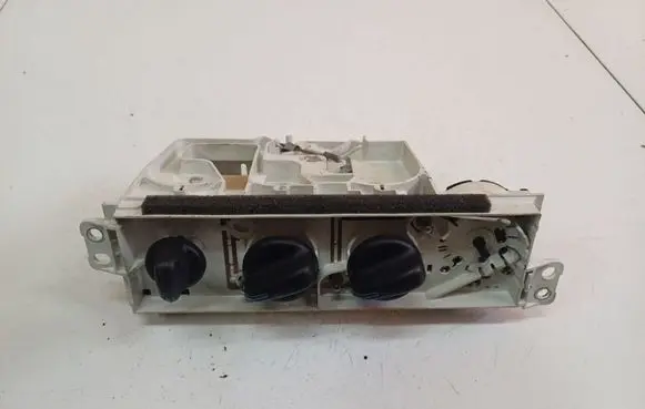 Chrysler PT Cruiser Climate control unit 04885336AA
