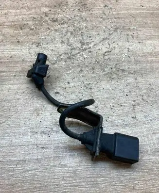 Opel Astra H Crankshaft position sensor 0281002 477