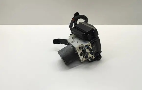 BMW 5 E60 E61 ABS Pump 6783360 6783362 34516783360