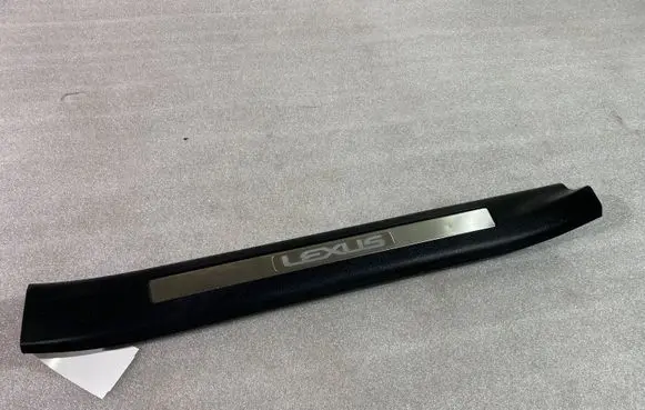 Lexus RX 450H Side skirt front trim 6792048130