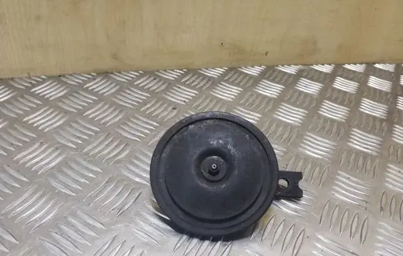 KIA Sorento Horn signal E428R000033