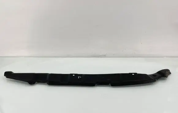 Audi Q7 4M Fender foam support/seal 4M0821111