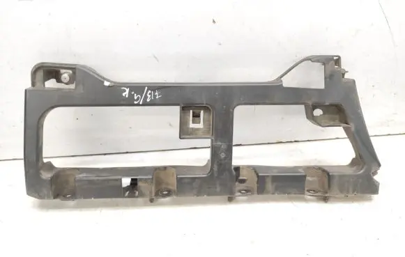 Peugeot Traveller Rear bumper mounting bracket 9810782680 1596445X