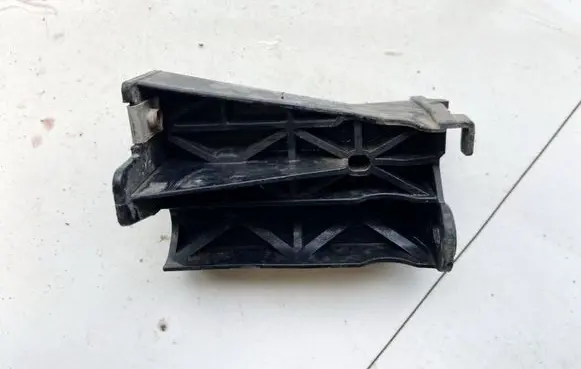 Toyota Hilux (AN120, AN130) Front bumper mounting bracket 526760k020 52676-0k020