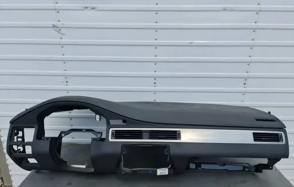 Volvo V70 Dashboard 8648852 Y2X321540 0903111327