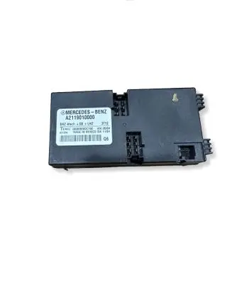Mercedes-Benz E W211 Seat control module A2119010000 000005582C100