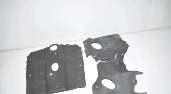 BMW 2 F46 Engine bonnet/hood sound/heat insulation 9874892 7298868 51489874892