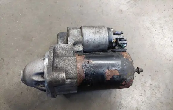 Audi A4 S4 B7 8E 8H Starter motor 0001107247 06B911023A