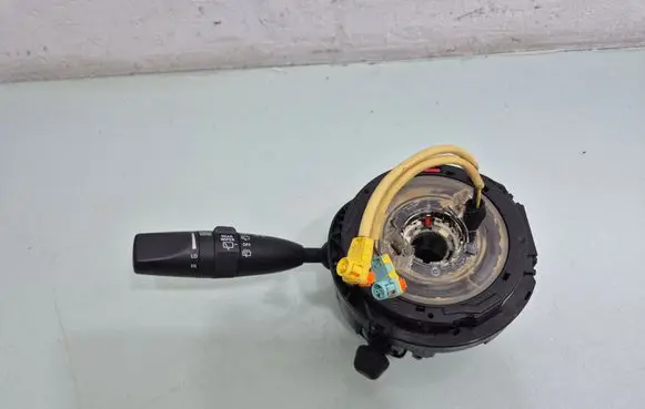 Jeep Grand Cherokee Wiper turn signal indicator stalk/switch 12390529