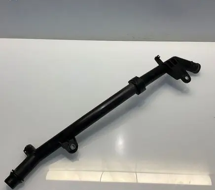 Mercedes-Benz C W204 Engine coolant pipe/hose A2712002452 2712002452