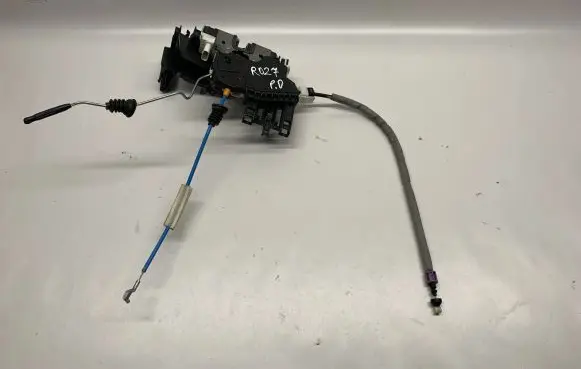 Mercedes-Benz CLA C117 X117 W117 Front door lock A0997202201 A2467220208