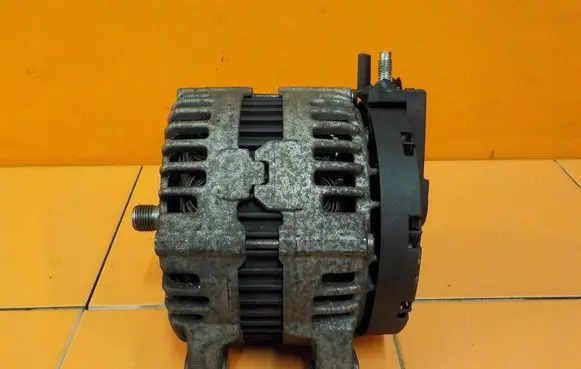 Land Rover Freelander 2 - LR2 Generator/alternator 0121615021
