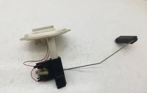 Volvo XC90 Fuel level sensor 38317