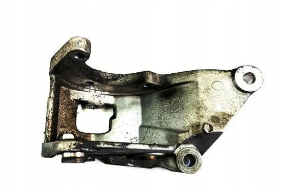 Chevrolet Camaro Engine mounting bracket 92230320