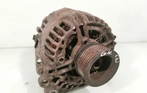 Volkswagen Golf IV Generator/alternator 028903028C