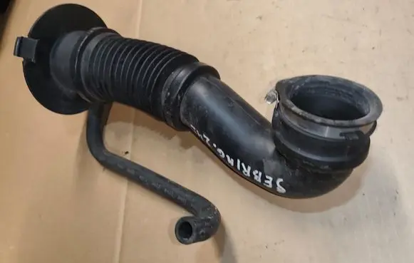 Chrysler Sebring (ST-22 - JR) Air intake hose/pipe 