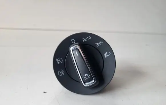 Skoda Superb B8 (3V) Light switch 3V0941431