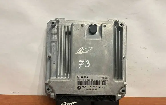 BMW 7 F01 F02 F03 F04 Engine control unit/module 8572439 030066369 0281019426