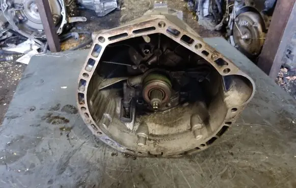 Mercedes-Benz C AMG W203 Manual 5 speed gearbox R2032610701