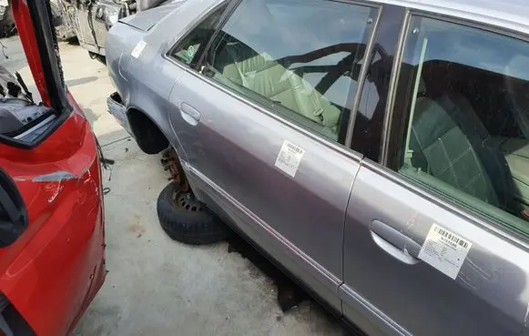 Audi A8 S8 D2 4D Rear door LY7W