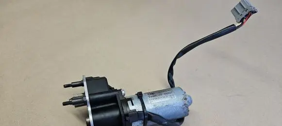 Mercedes-Benz SL R230 Seat adjustment motor 2158200542 A2158200542