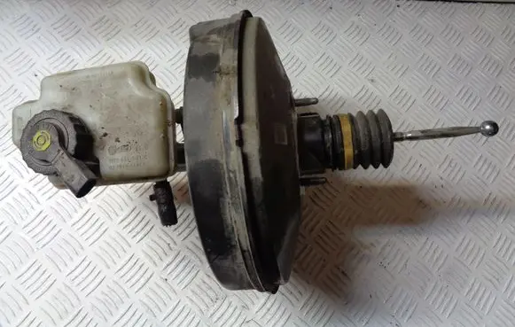 Skoda Octavia Mk2 (1Z) Brake booster 1K1614105AE
