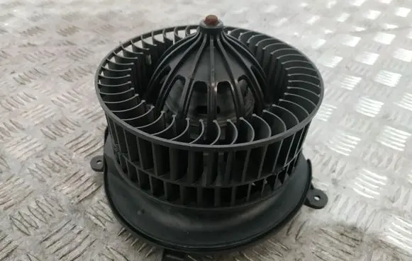 Mercedes-Benz CLS C219 Heater fan/blower 9400984