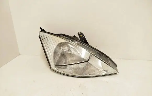 Ford Focus Headlight/headlamp