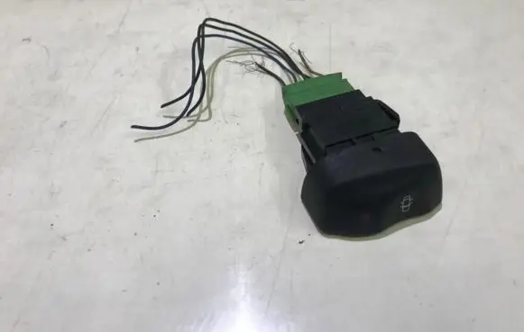 Renault Megane I Central locking switch button 