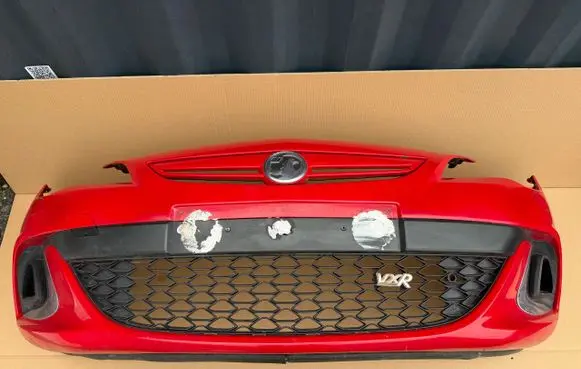 Opel Astra J Front bumper 13367546