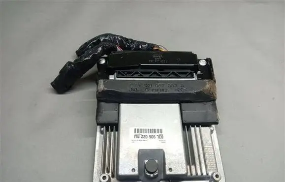 Audi A4 S4 B8 8K Engine control unit/module 03L906022MJ 07531844