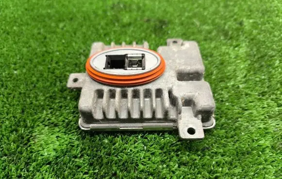 BMW 5 F10 F11 Headlight ballast module Xenon 7237647