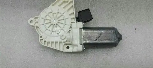 Mercedes-Benz C W204 Front door window regulator motor A2078200542
