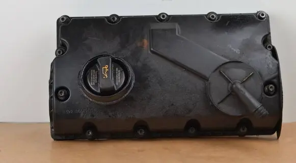 Audi A4 S4 B6 8E 8H Rocker cam cover 038103475N