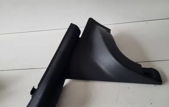 Hyundai Kona I Rear sill trim cover 85885K4000