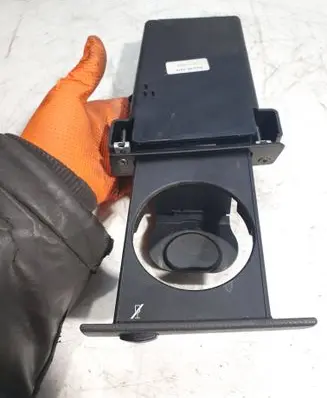 BMW 5 E60 E61 Cup holder front 314650100