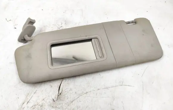 Audi A4 S4 B7 8E 8H Sun visor 8E01857551
