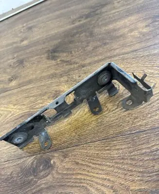 Renault Master III Fuel filter bracket/mount holder 320935104R