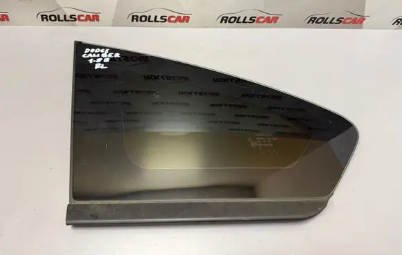 Dodge Caliber Rear side window 43R008011