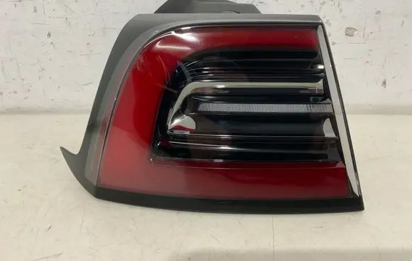 Rear/tail lights