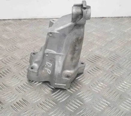Mercedes-Benz E W212 Engine mounting bracket A6512233504