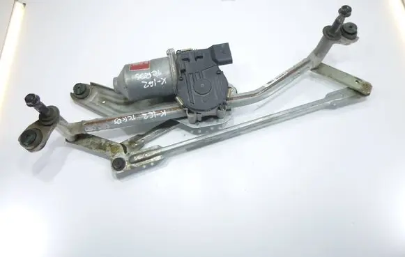 Front wiper linkage and motor