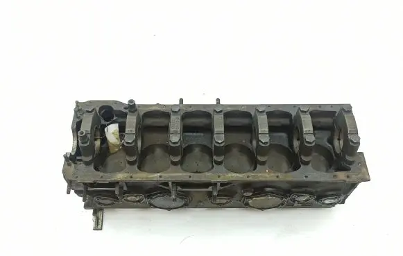 Mercedes-Benz S W116 Engine block 1080110113 1080110213