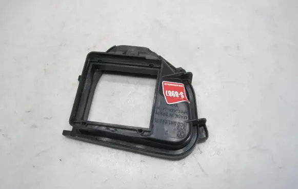 Volkswagen PASSAT B6 Headlight/headlamp dust cover 3C0941608B