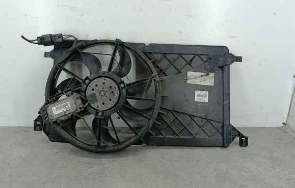 Ford Focus Electric radiator cooling fan 3M5H-8C607-RJ