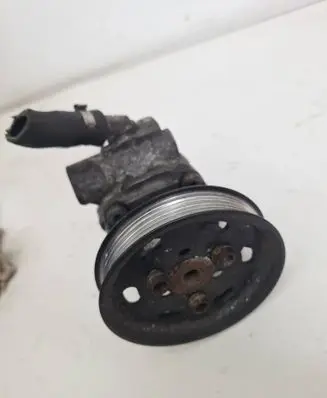 Audi A4 S4 B8 8K Power steering pump 8K0145154