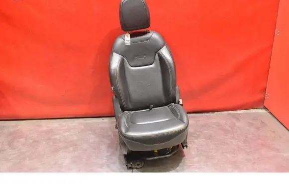 Jeep Renegade Front passenger seat 