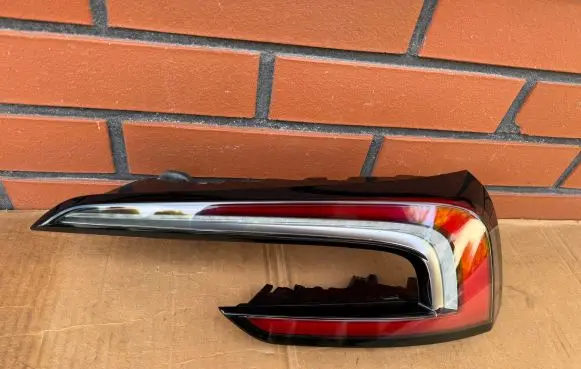 Tesla Model 3 Rear/tail lights 169150000F CN00000793B CN00000793