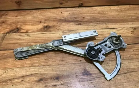 Mercedes-Benz E W124 Front door window regulator with motor 