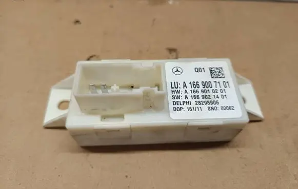 Mercedes-Benz C W204 Light module LCM A1669007101 A1669010201 A1669021401